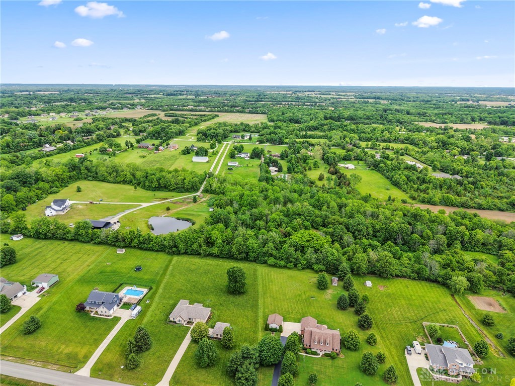 5653 Chenoweth Road Waynesville, OH 45068 - Photo 13 of 14