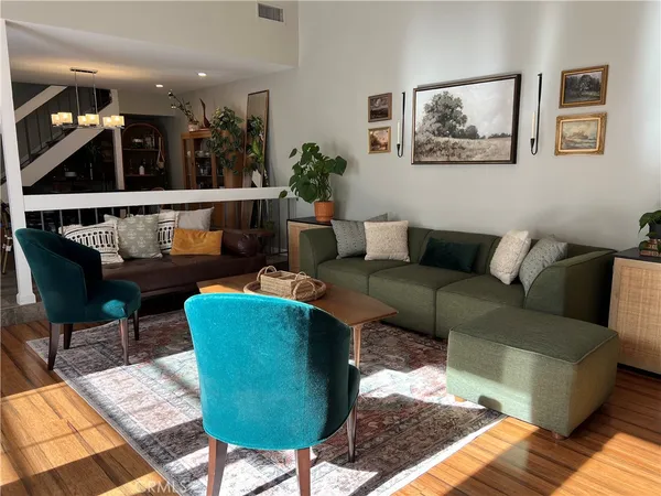 $4,999 | 10141 Valley Cir Boulevard, Unit 4, Chatsworth, CA 91311