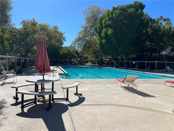 $4,999 | 10141 Valley Cir Boulevard, Unit 4, Chatsworth, CA 91311