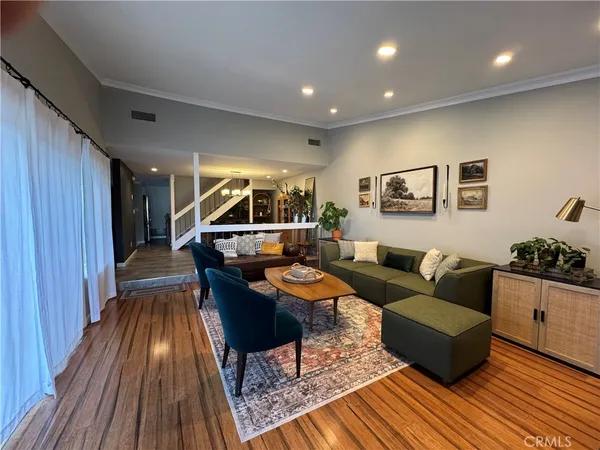 $4,999 | 10141 Valley Cir Boulevard, Unit 4, Chatsworth, CA 91311