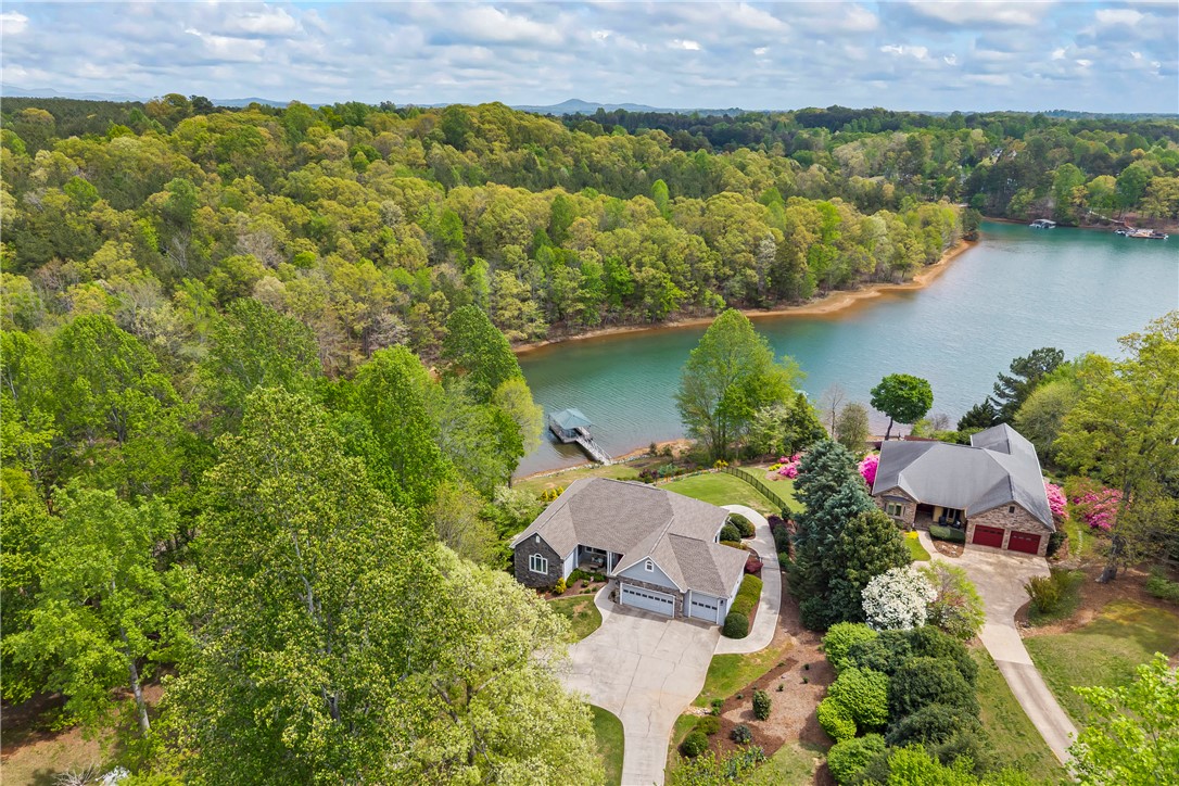 307 Stardust Lane Seneca, SC 29672 - Photo 2 of 50