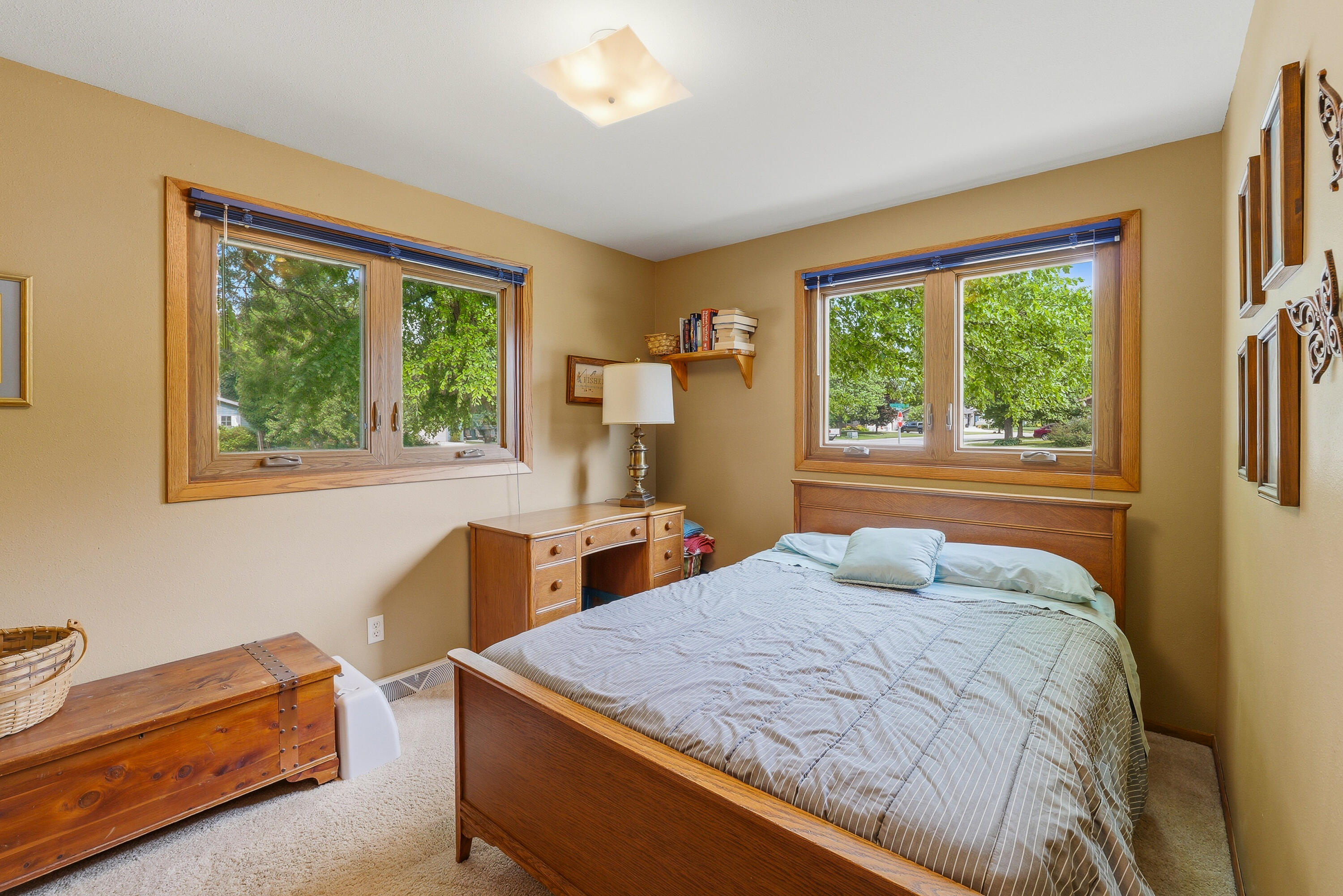 1237 Audubon Road Howards Grove, WI 53083 - Photo 13 of 31 Bedroom2
