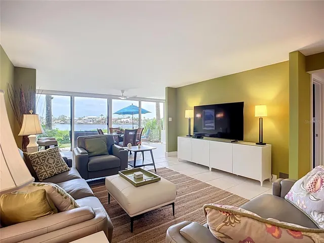 $799,000 | 6200 Flotilla Drive, Unit 262, Holmes Beach, FL 34217