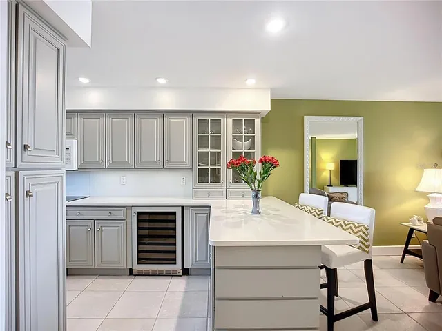 $799,000 | 6200 Flotilla Drive, Unit 262, Holmes Beach, FL 34217