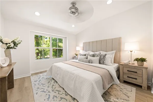 $1,148,000 | 76 Trailing Vine, Irvine, CA 92602