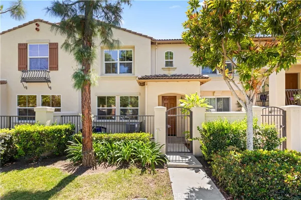 $1,148,000 | 76 Trailing Vine, Irvine, CA 92602