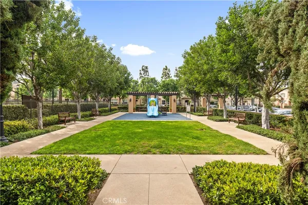 $1,148,000 | 76 Trailing Vine, Irvine, CA 92602