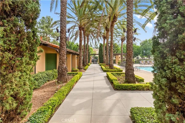 $1,148,000 | 76 Trailing Vine, Irvine, CA 92602
