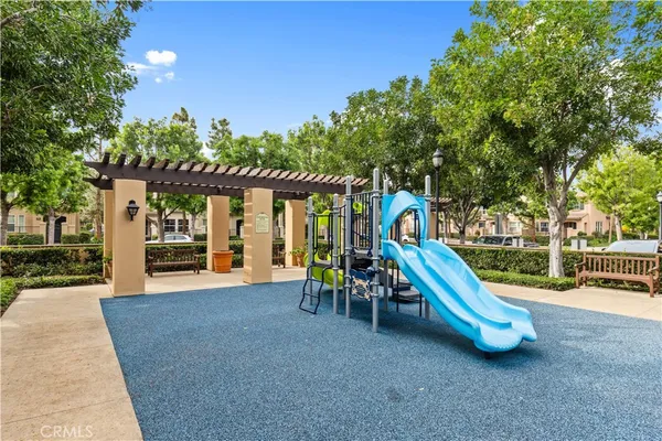 $1,148,000 | 76 Trailing Vine, Irvine, CA 92602