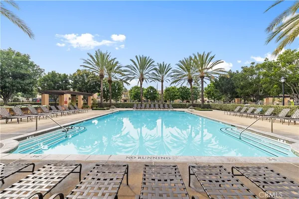 $1,148,000 | 76 Trailing Vine, Irvine, CA 92602