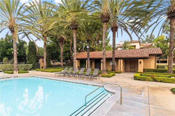 $1,148,000 | 76 Trailing Vine, Irvine, CA 92602