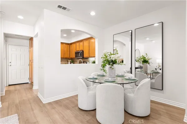 $1,148,000 | 76 Trailing Vine, Irvine, CA 92602