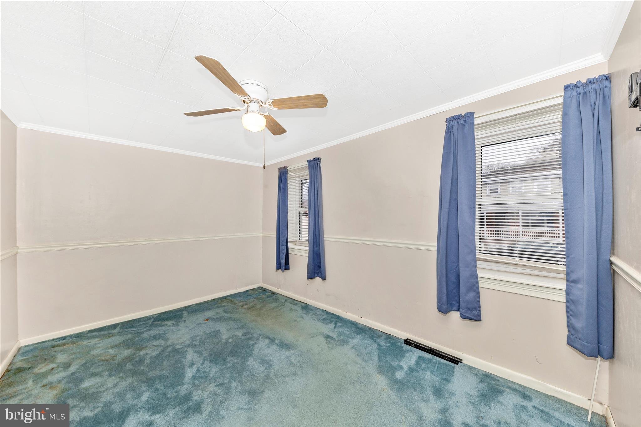 108 South Main Street Boonsboro, MD 21713 - Photo 23 of 50 a view of empty room with ceiling fan