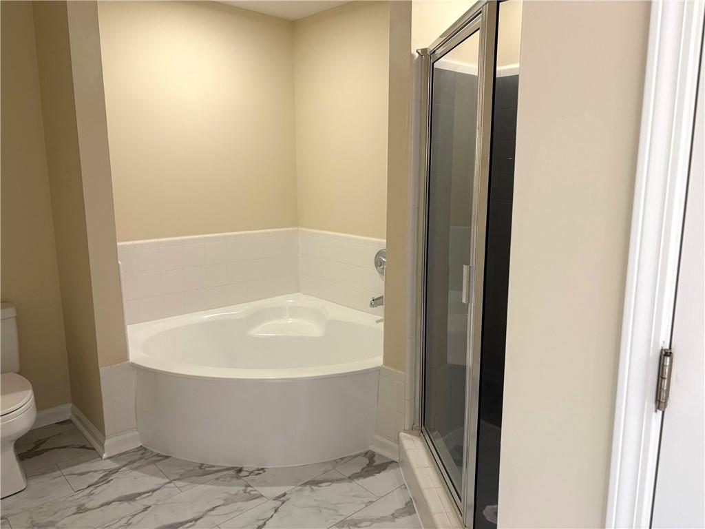 3636 Habersham Road Northwest, Unit 1401 Atlanta, GA 30305 - Photo 10 of 27