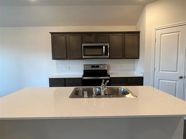 $2,195 | 2117 Berrywood Drive, Royse City, TX 75189