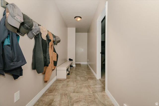 7203 East Cub River Road Preston, ID 83263 - Photo 24 of 33 Mudroom with baseboards