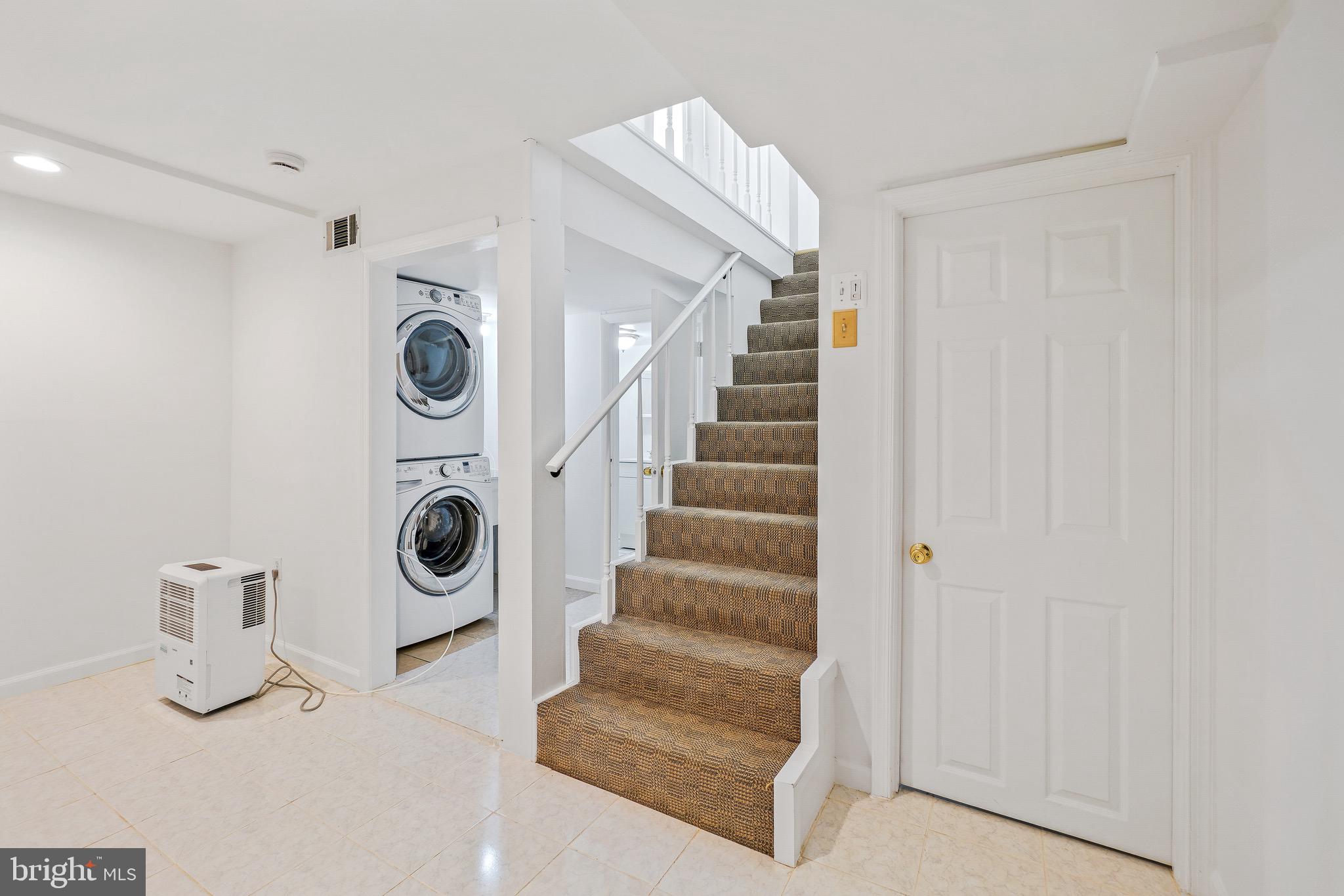 4712 Listra Road Rockville, MD 20853 - Photo 20 of 30 a view of entryway and hall with a sink