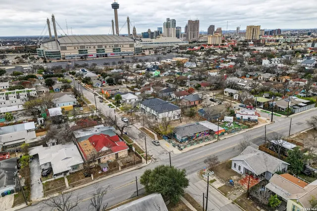 $599,000 | 525 Dakota Street, San Antonio, TX 78203