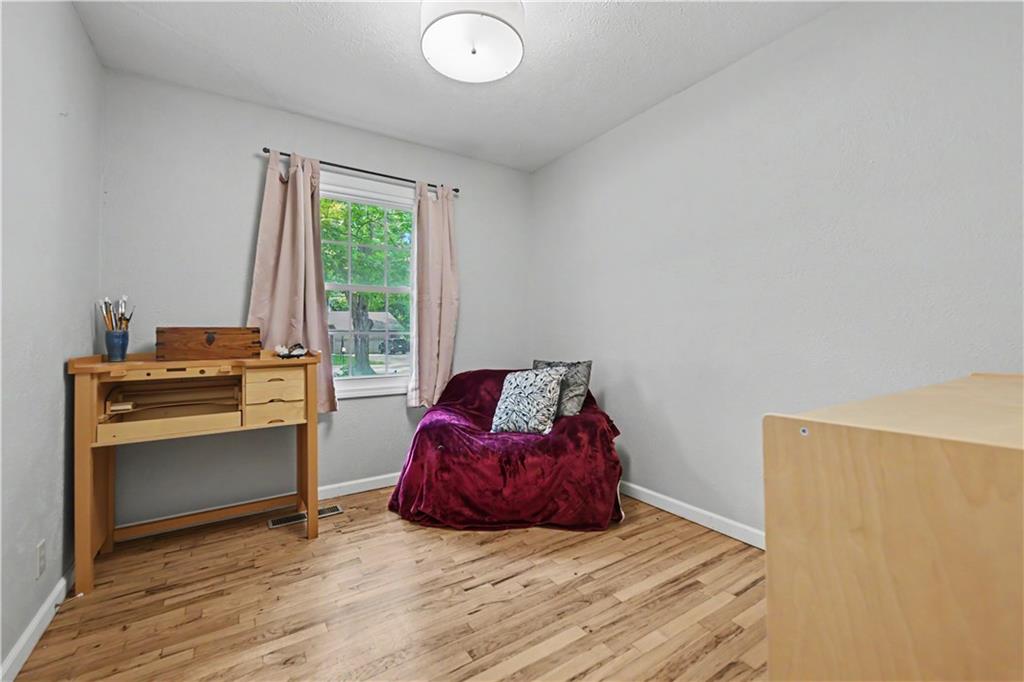 2220 Learnard Avenue Lawrence, KS 66046 - Photo 21 of 37
