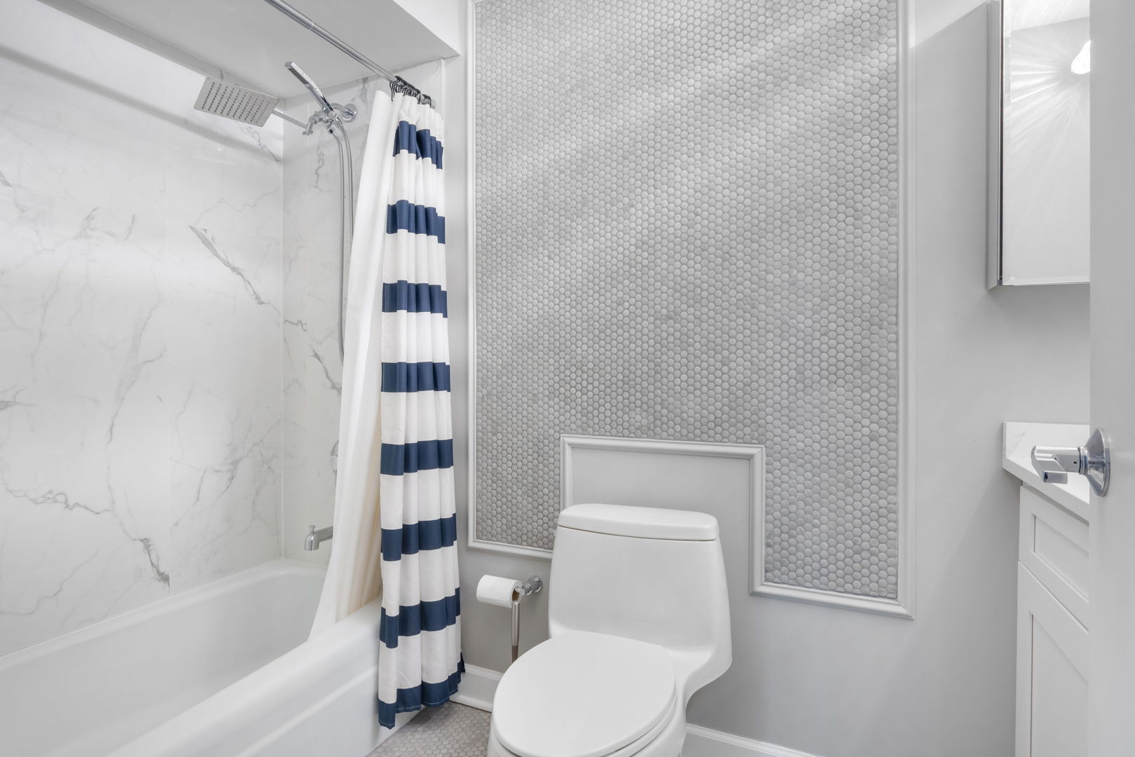 6007 North Sheridan Road, Unit 22K Chicago, IL 60660 - Photo 12 of 22