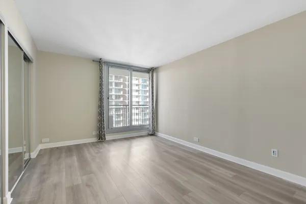 $400,000 | 6007 North Sheridan Road, Unit 22K, Chicago, IL 60660