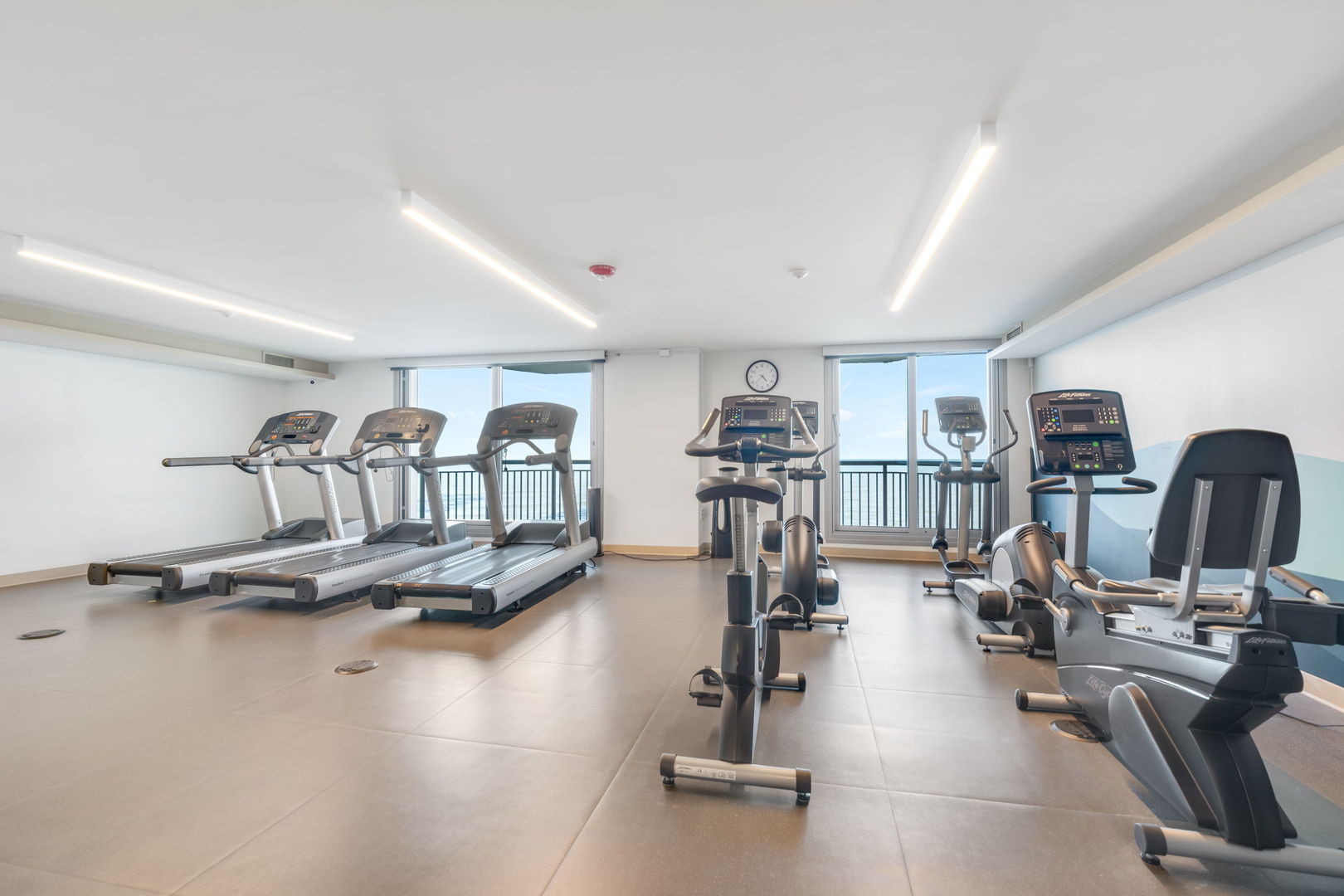 6007 North Sheridan Road, Unit 22K Chicago, IL 60660 - Photo 18 of 22