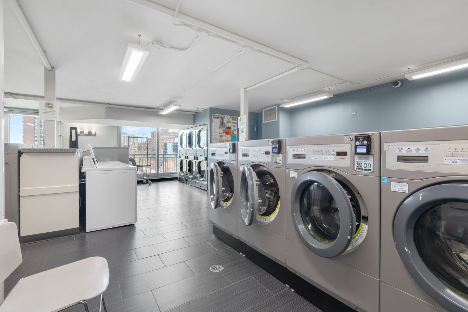 6007 North Sheridan Road, Unit 22K Chicago, IL 60660 - Photo 20 of 22