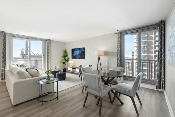 $400,000 | 6007 North Sheridan Road, Unit 22K, Chicago, IL 60660
