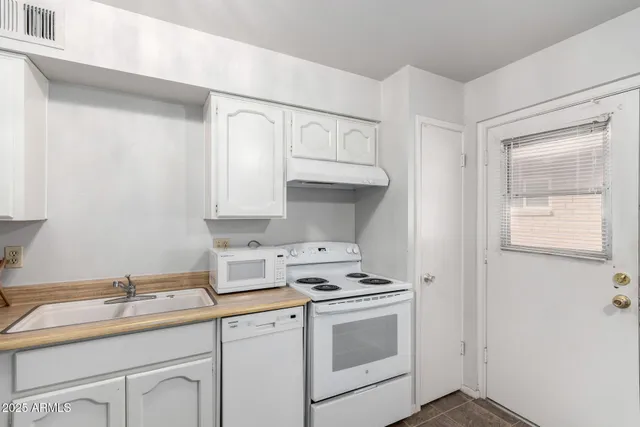 $1,450 | 3031 South Rural Road, Unit 45, Tempe, AZ 85282