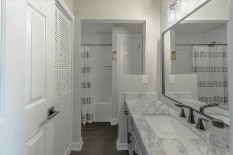 $345,000 | 237 Highland Villa Circle, Nashville, TN 37211
