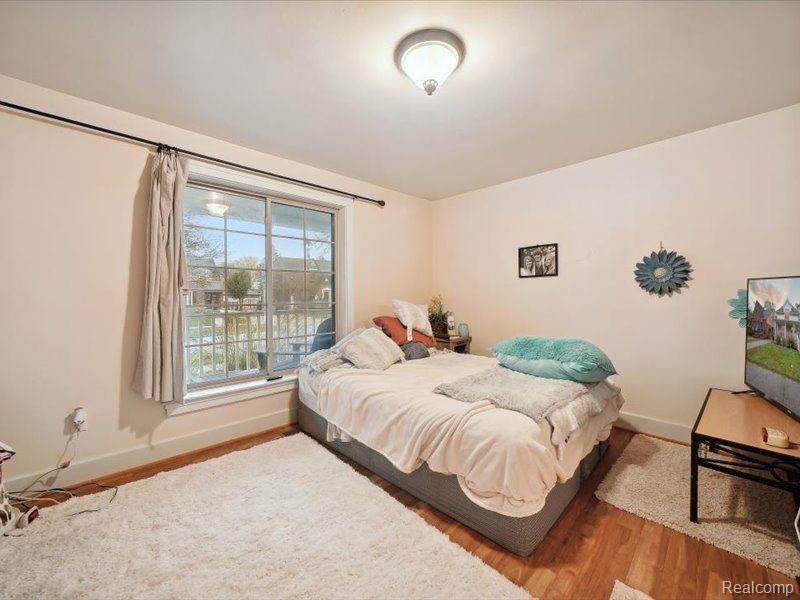 866 Rivard Boulevard Grosse Pointe, MI 48230 - Photo 12 of 53