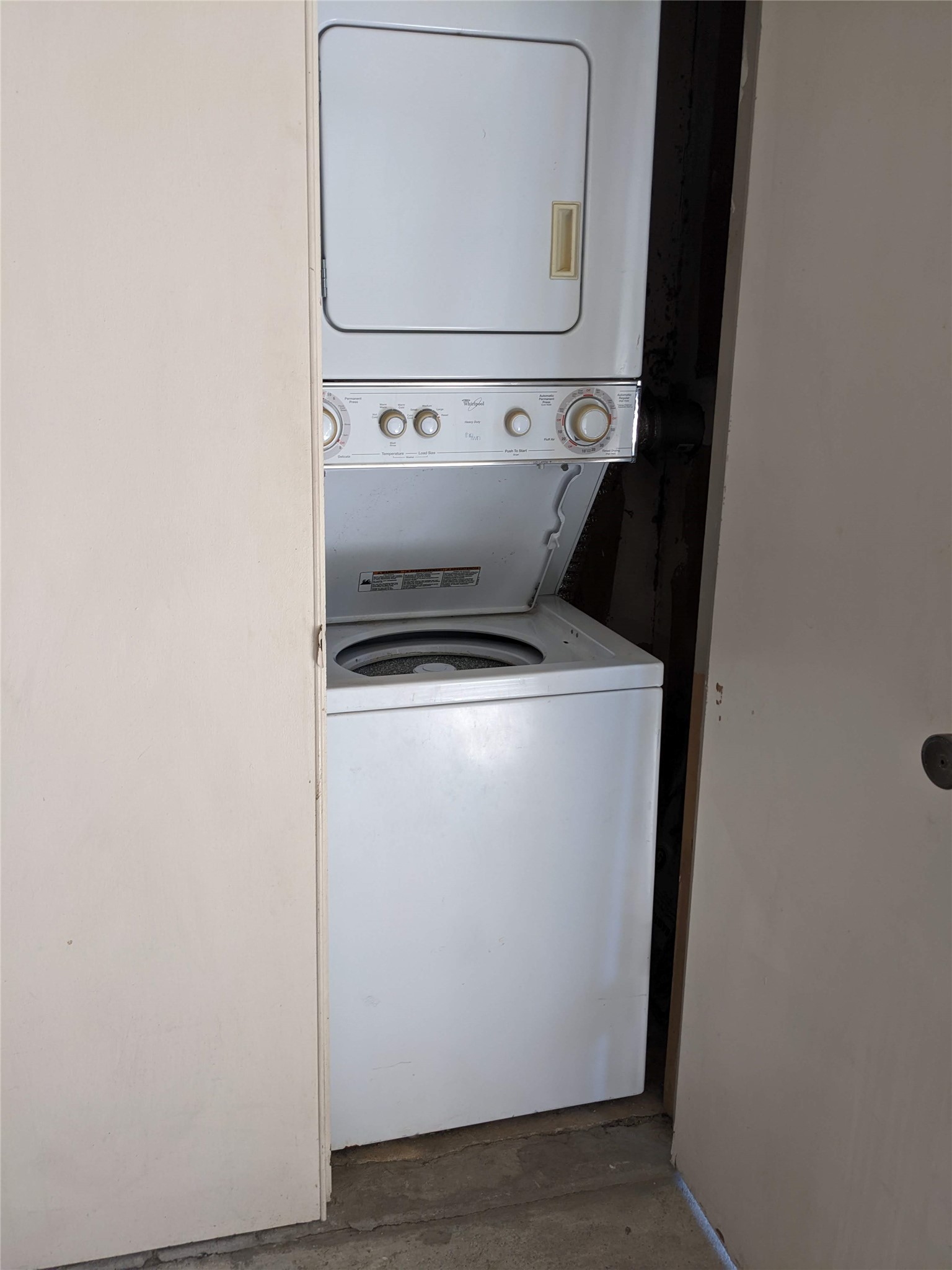 2500 Burleson Road, Unit 615 Austin, TX 78741 - Photo 12 of 13 a utility room with dryer and washer