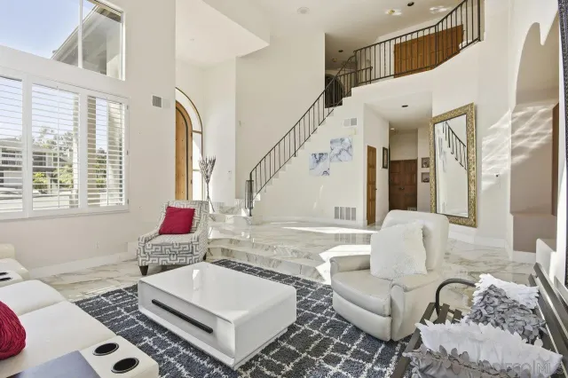 $1,999,900 | 10405 White Birch Drive, San Diego, CA 92131