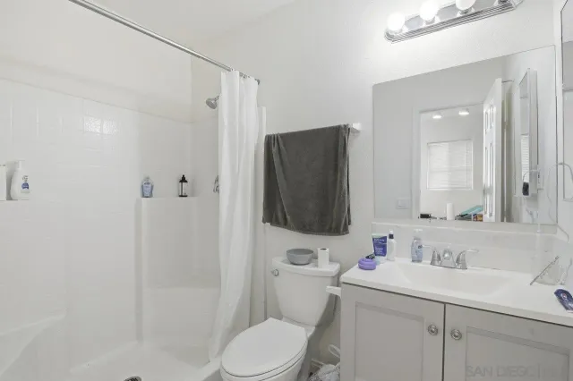 $1,999,900 | 10405 White Birch Drive, San Diego, CA 92131