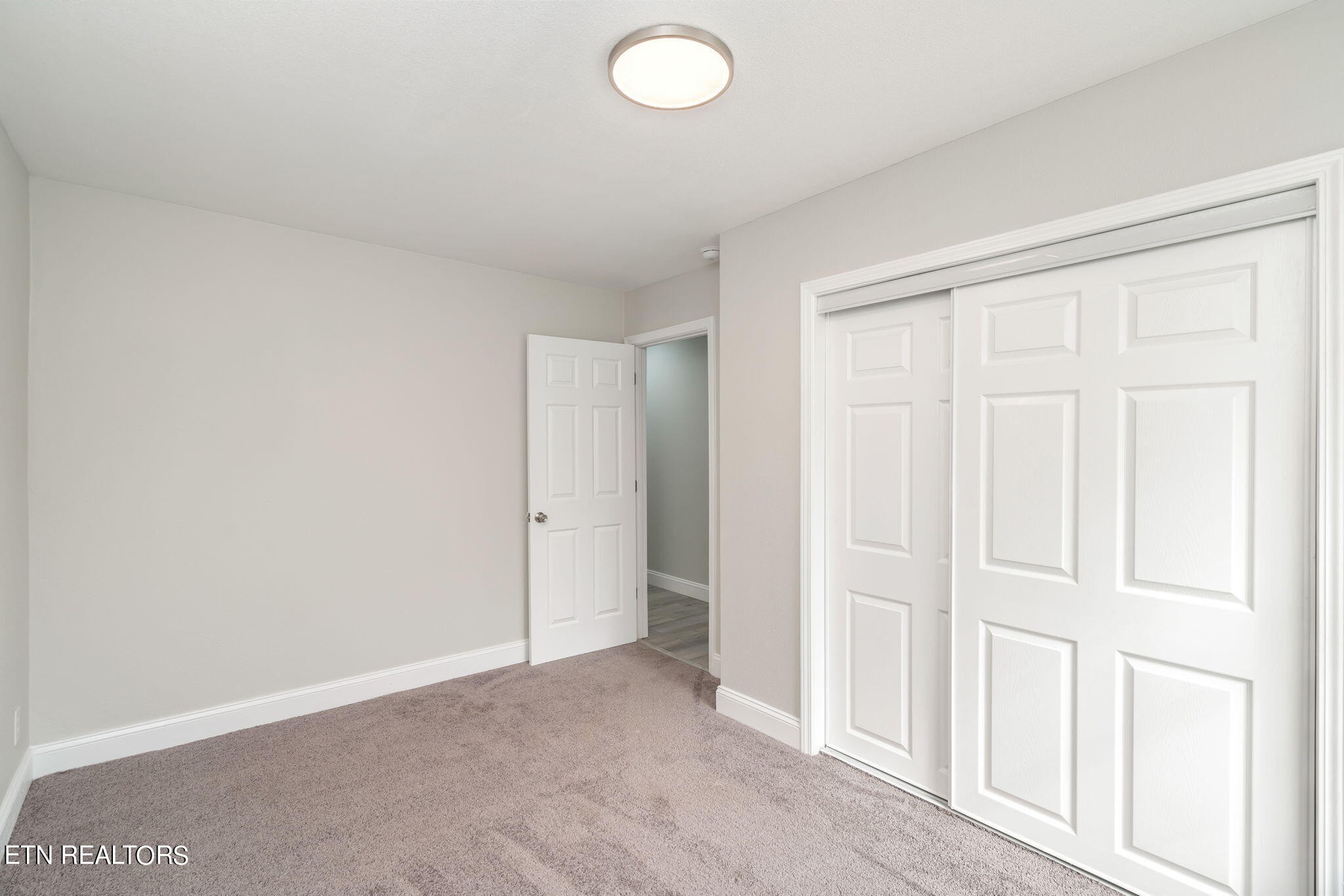 218 Oakmont Road Bean Station, TN 37708 - Photo 25 of 32 Gallery Image 25