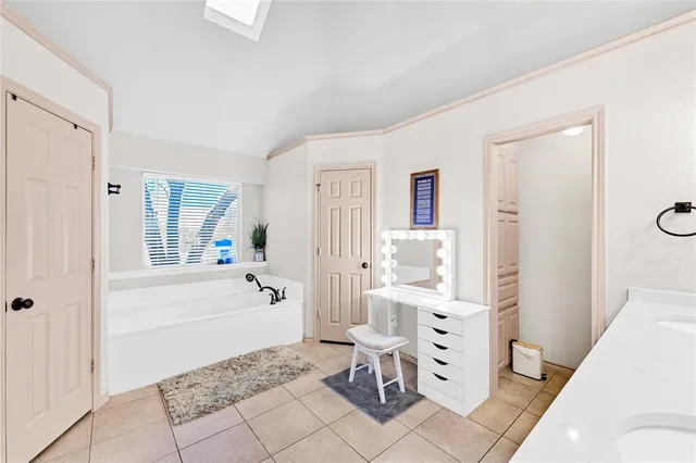 $5,000 | 5202 Heatherdale Drive, Grapevine, TX 76051