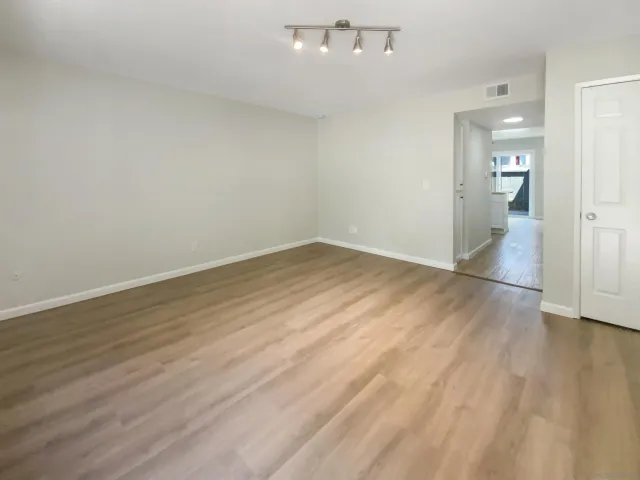 $544,000 | 5661 Lake Park Way, Unit 4, La Mesa, CA 91942