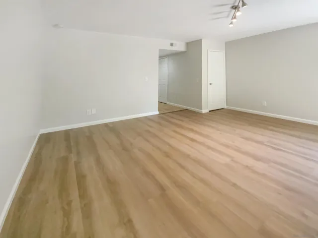 $544,000 | 5661 Lake Park Way, Unit 4, La Mesa, CA 91942