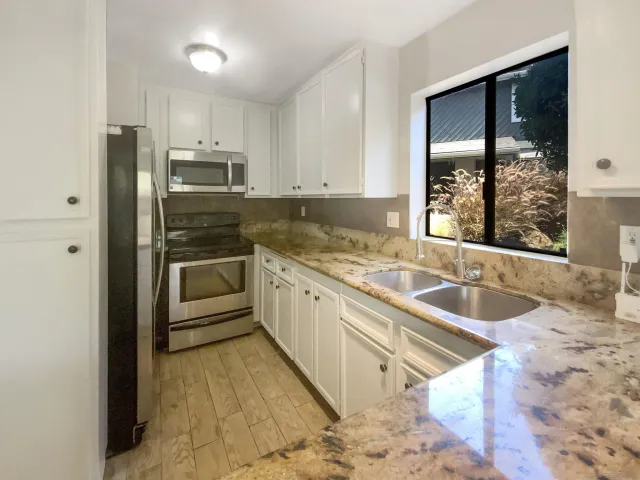 $544,000 | 5661 Lake Park Way, Unit 4, La Mesa, CA 91942