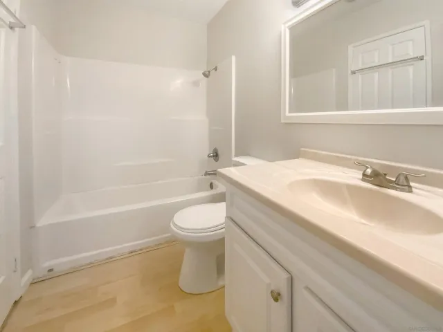 $544,000 | 5661 Lake Park Way, Unit 4, La Mesa, CA 91942