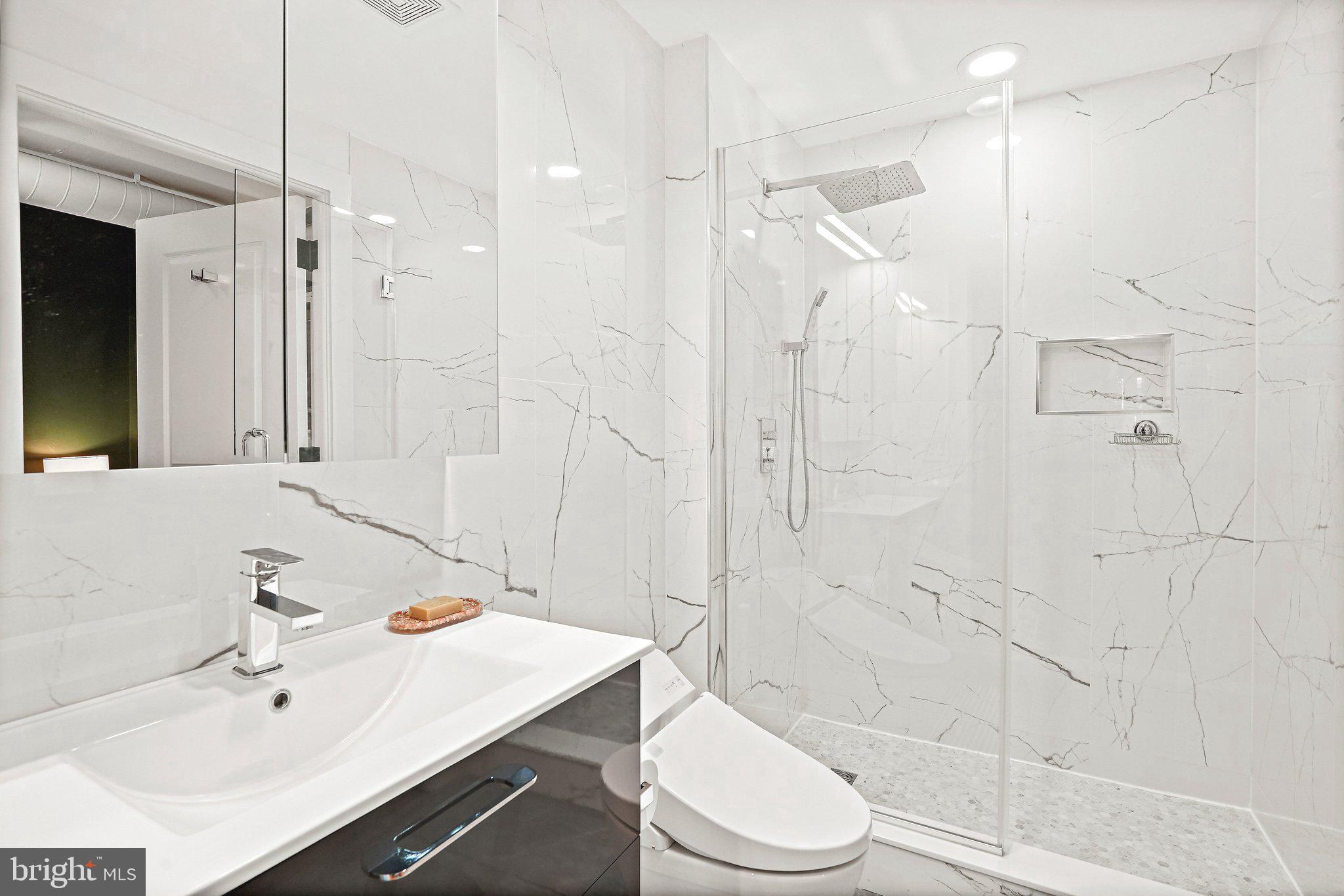 1444 Church Street Northwest, Unit 409 Washington, DC 20005 - Photo 15 of 20 Primary bathroom