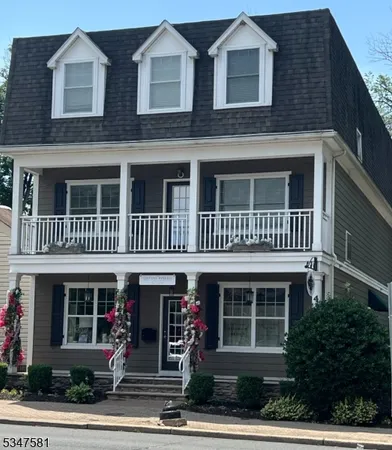 $2,200 | 4 Centennial Avenue, Unit E, Cranford, NJ 07016