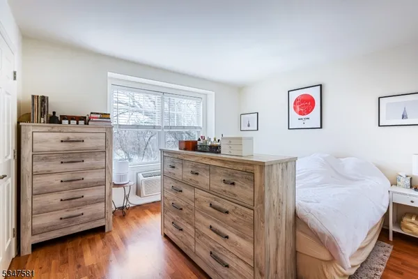 $2,200 | 4 Centennial Avenue, Unit E, Cranford, NJ 07016