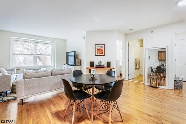 $2,200 | 4 Centennial Avenue, Unit E, Cranford, NJ 07016