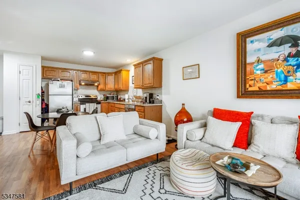 $2,200 | 4 Centennial Avenue, Unit E, Cranford, NJ 07016