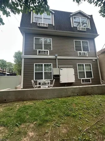 $2,200 | 4 Centennial Avenue, Unit E, Cranford, NJ 07016