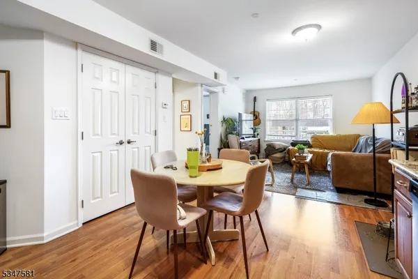 $2,200 | 4 Centennial Avenue, Unit E, Cranford, NJ 07016