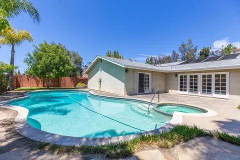 $1,549,000 | 10325 Avenida Magnifica, San Diego, CA 92131