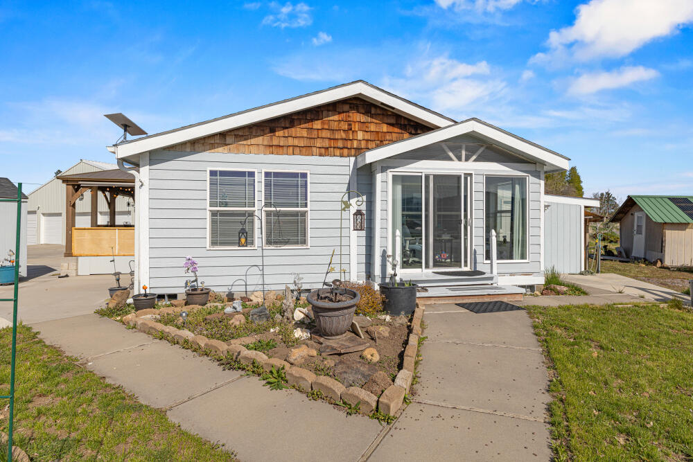 32315 Modoc Point Road Chiloquin, OR 97624 - Photo 59 of 71 32315ModocPointRd-30
