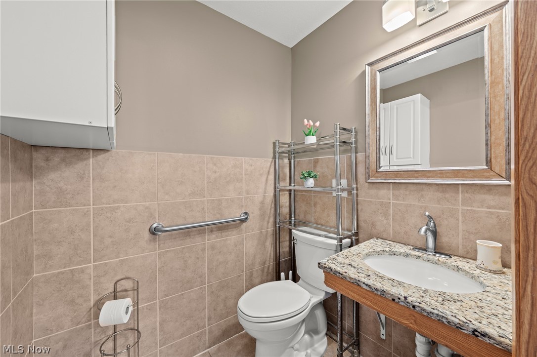 327 South Miller Road Akron, OH 44333 - Photo 38 of 48